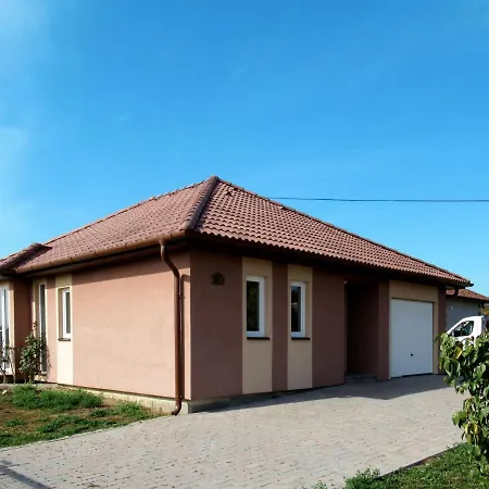 بيت للعطل Holiday Josef Alsóörs